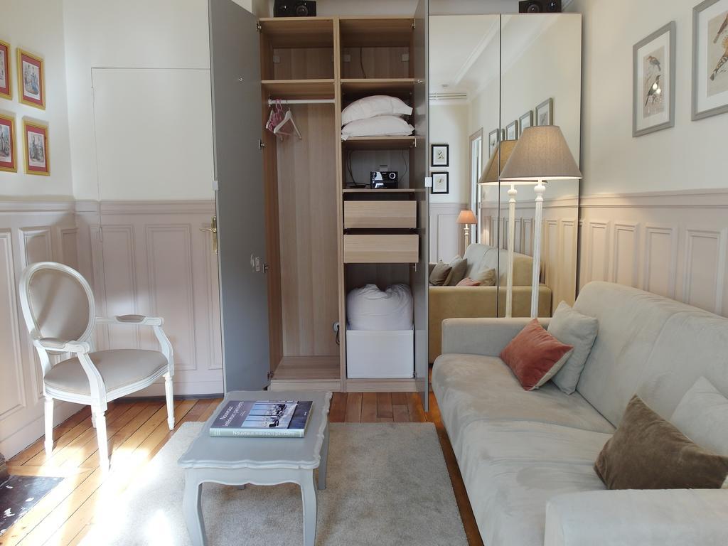 Chambre D Hote : Louvre Elegant Apt Suite Paris Exterior photo