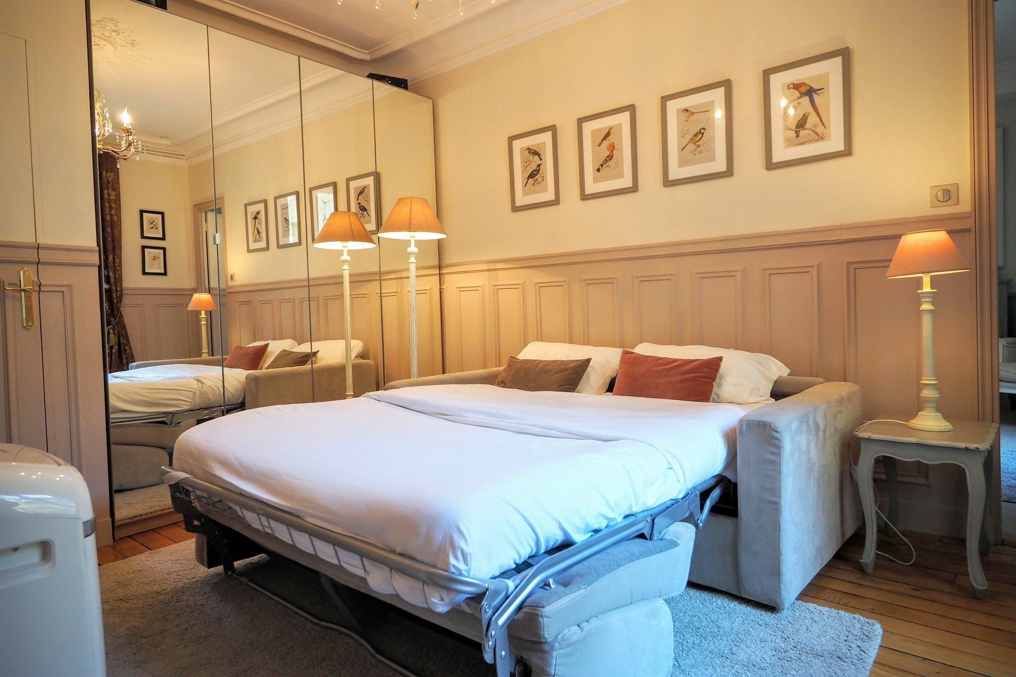 Chambre D Hote : Louvre Elegant Apt Suite Paris Exterior photo