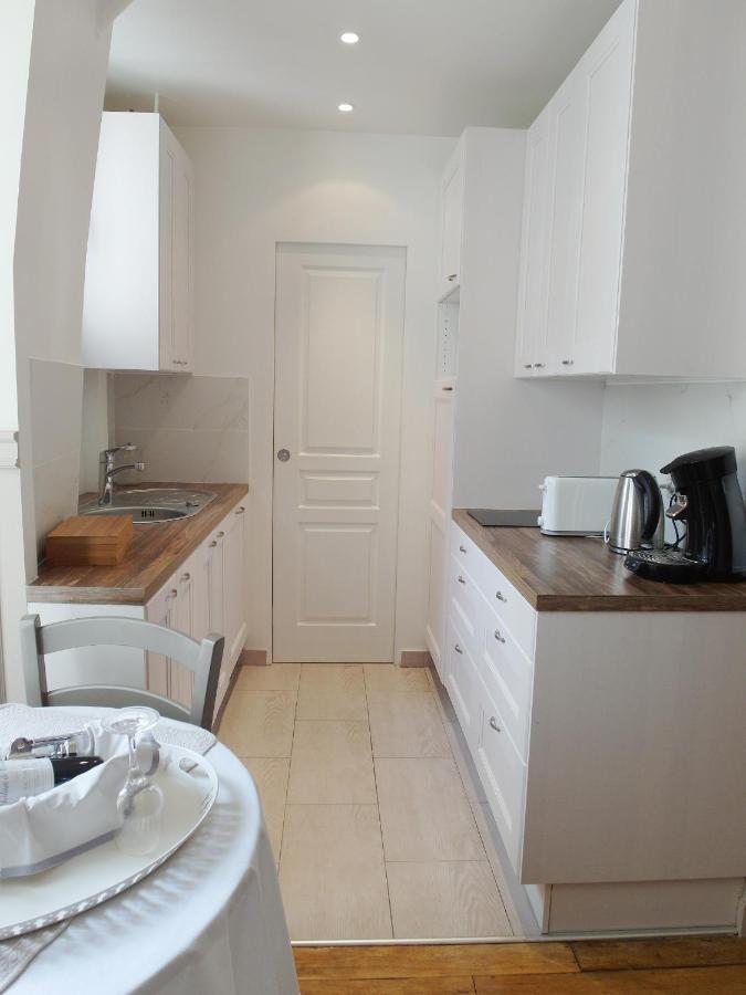 Chambre D Hote : Louvre Elegant Apt Suite Paris Exterior photo