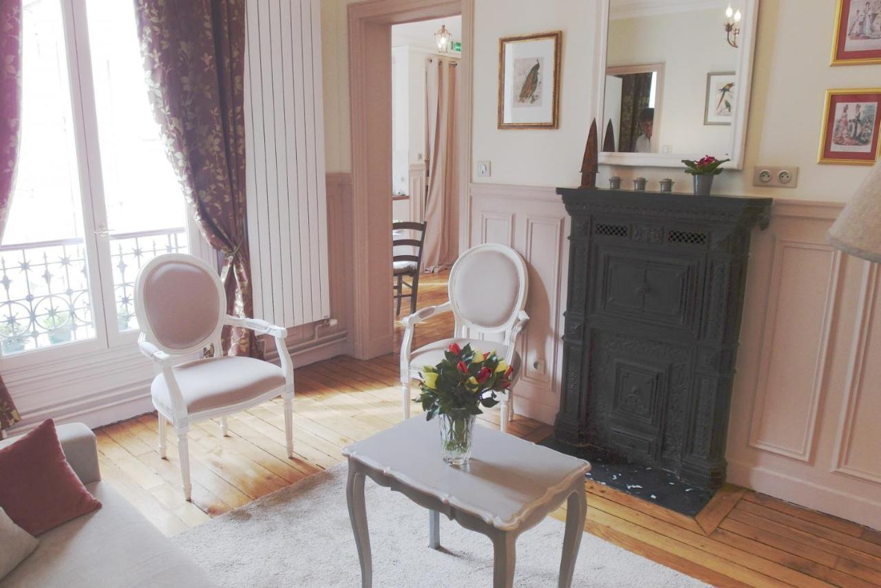Chambre D Hote : Louvre Elegant Apt Suite Paris Exterior photo